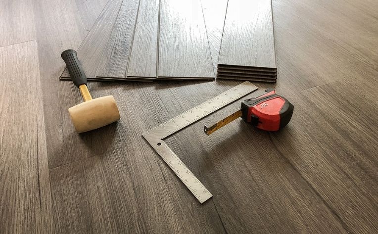 luxury vinyl flooring tools